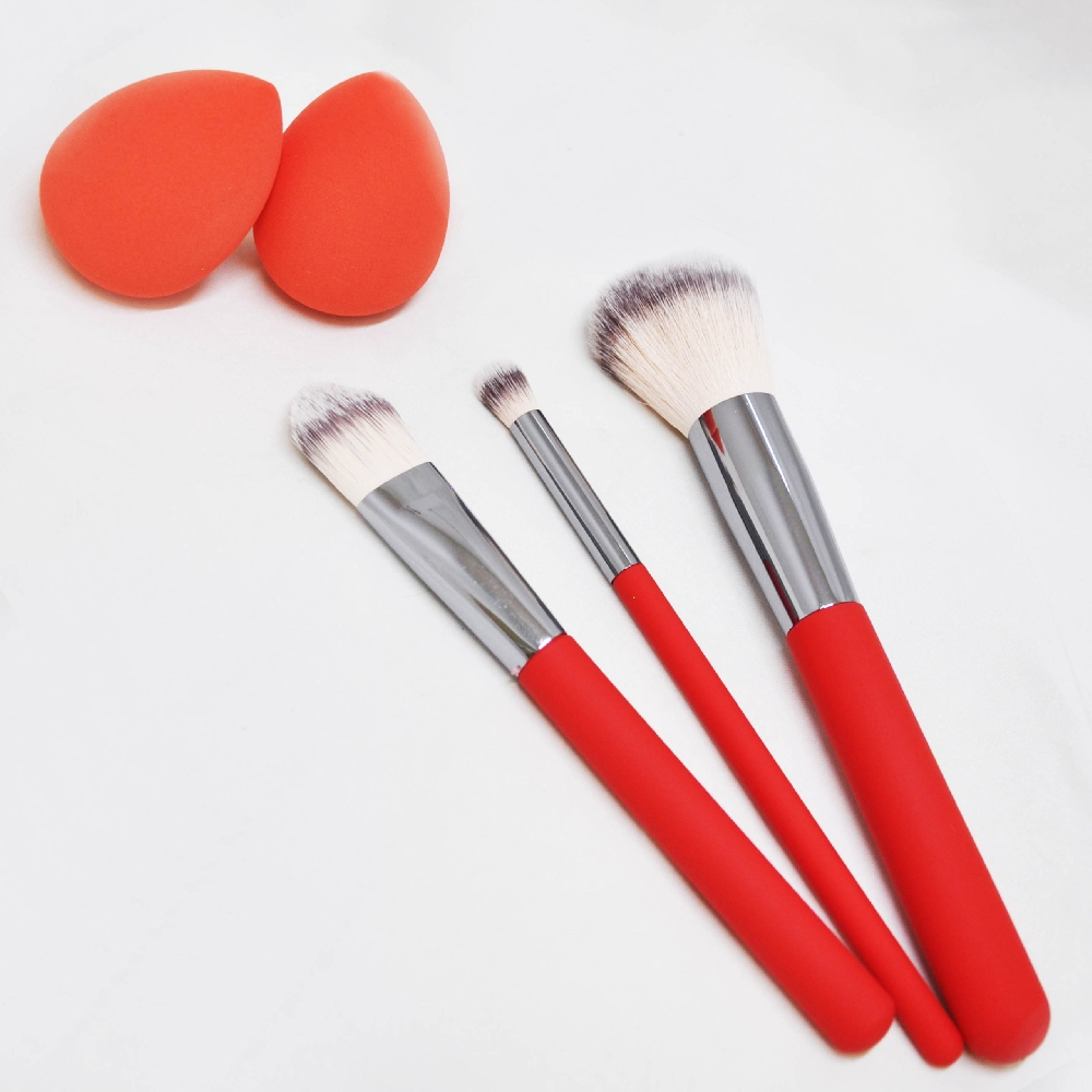 SET MAQUILLAJE BASICO ROJO (3 BROCHAS + 2 CISNES) | Vista 3